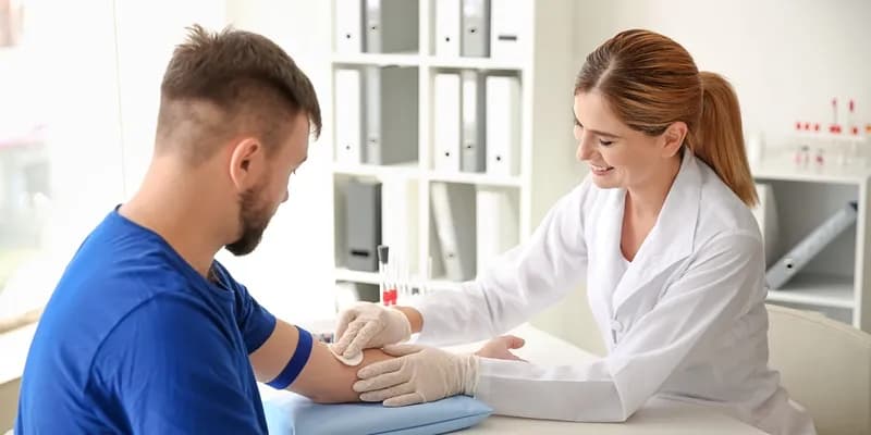 Jak nazywa się lekarz od wątroby i co powinieneś o nim wiedzieć