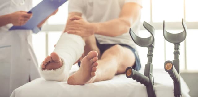 Czy skręcenie stawu skokowego jest trwałym uszczerbkiem na zdrowiu?