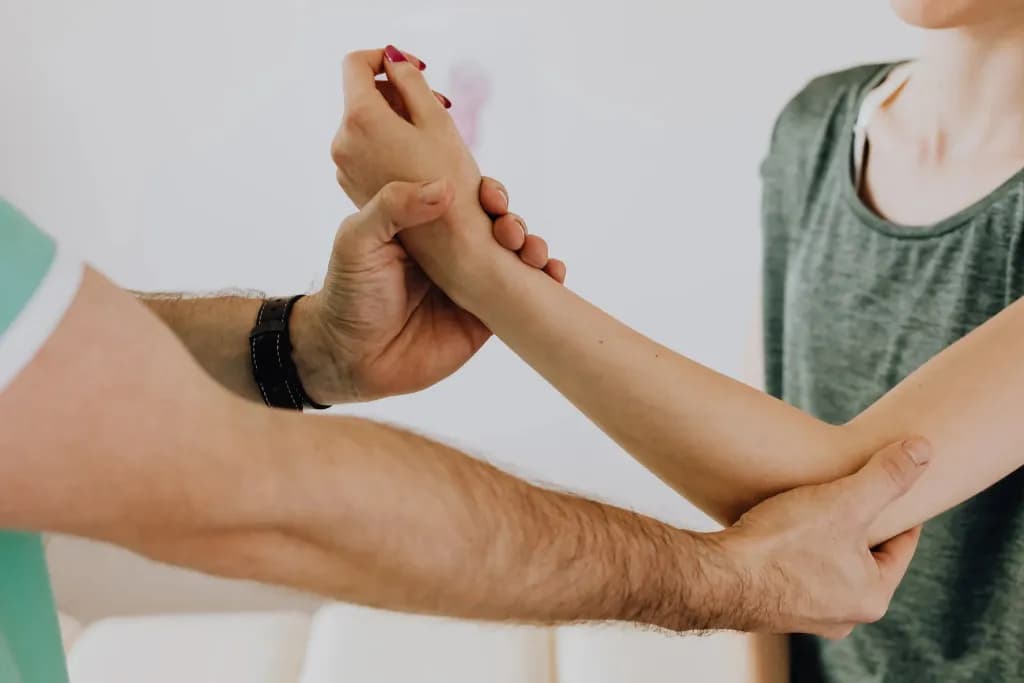 Traumatolog co to za lekarz i kiedy warto się do niego udać