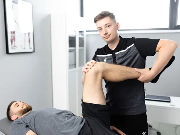 Jakie badania przed endoprotezą kolana? Kluczowe informacje i przygotowanie