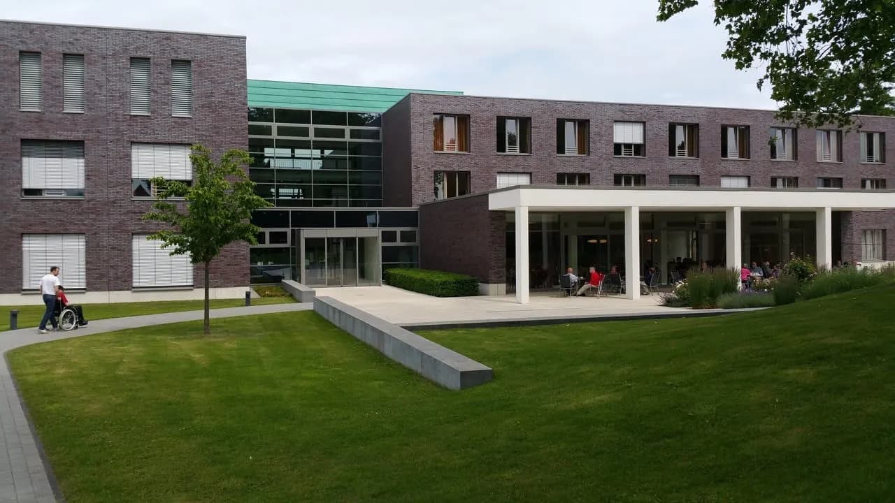 Rehabilitacja domowa NFZ ile trwa? Sprawdź, co musisz wiedzieć