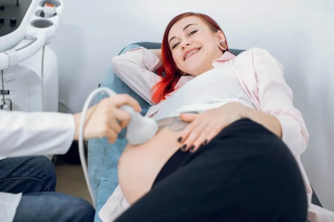 Jak wygląda badanie połówkowe? Co musisz wiedzieć przed USG